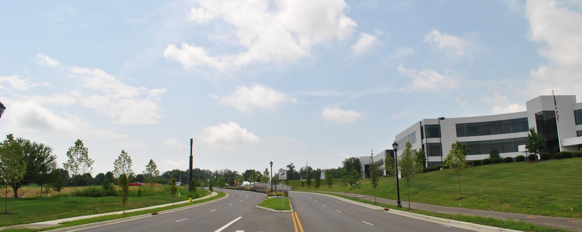 middle turn lane in roadway