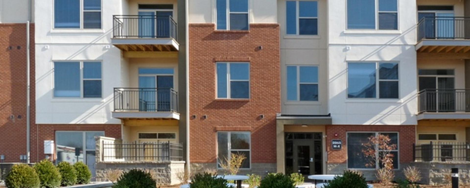 courtyard in apartment complex