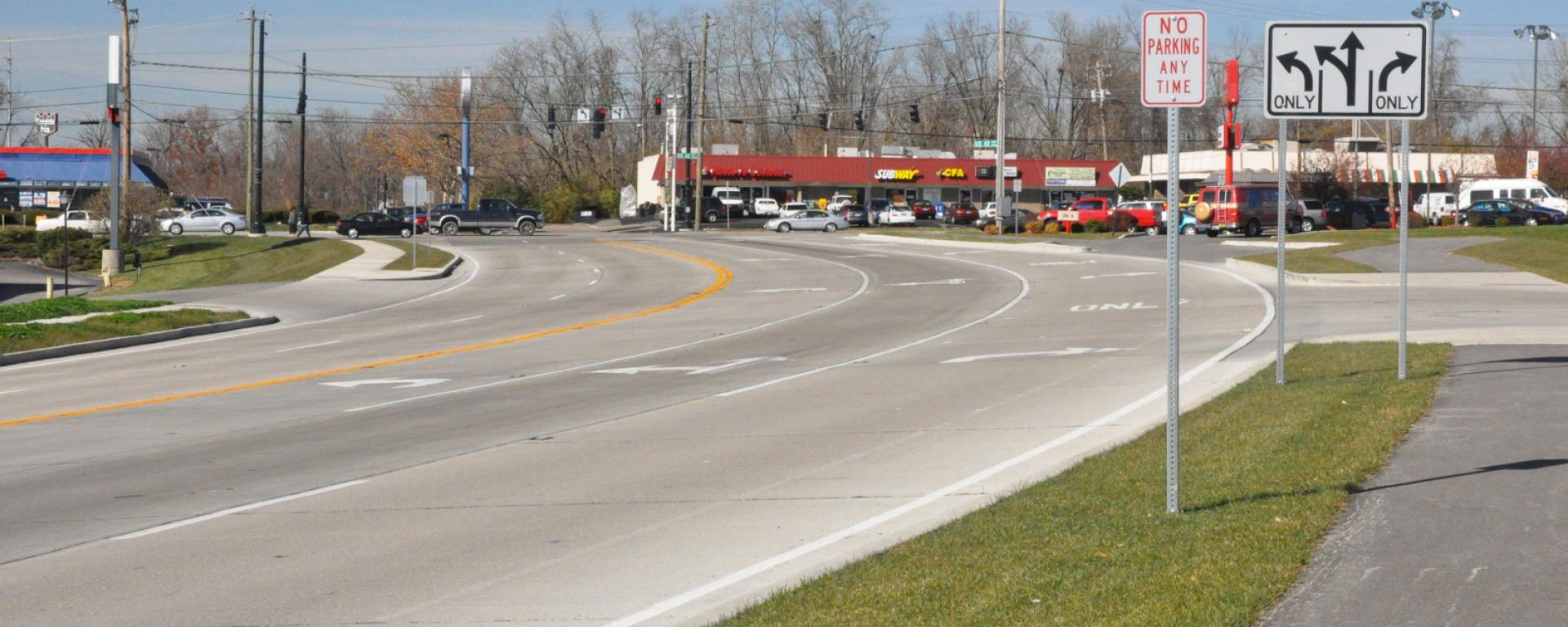 turn lanes on roadway